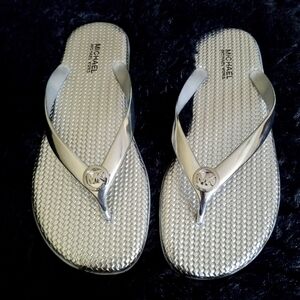 Michael Kors Size 8 Flip Flops NEW